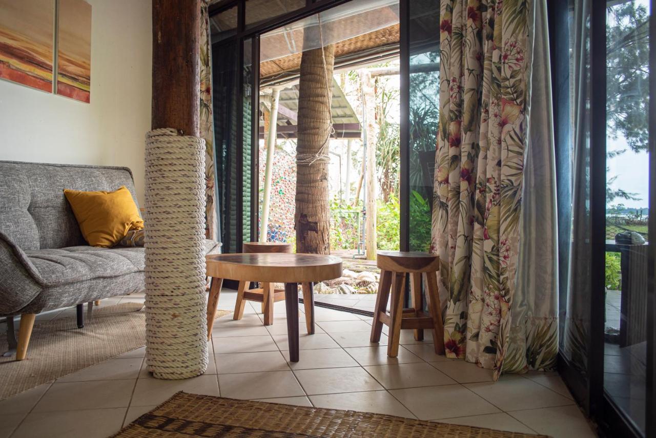 Greenhouse Ecolodge Остров Мантанани Екстериор снимка